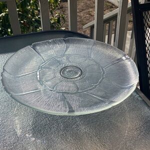 Arcoroc France Fleur Embossed Glass Pedestal Cake Serving Platter 12"